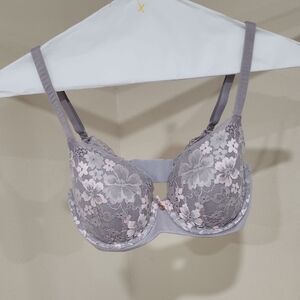 Victoria's Secret Floral Lace Bra - Gray and Pink